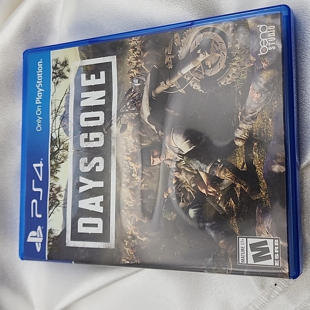 PRE-OWNED PS4 VIDEO GAME - DAYS GONE